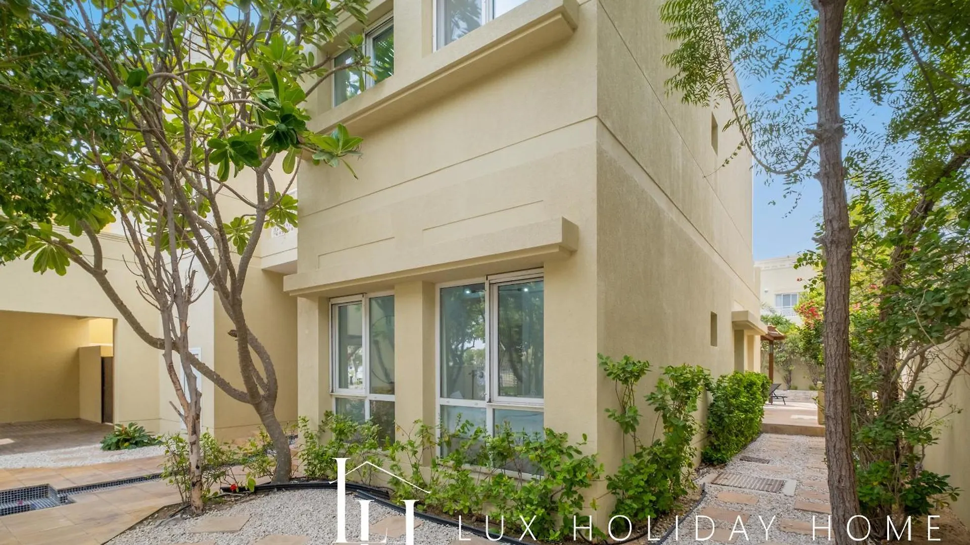Lux The Meadows 5 Bed Villa Dubai United Arab Emirates